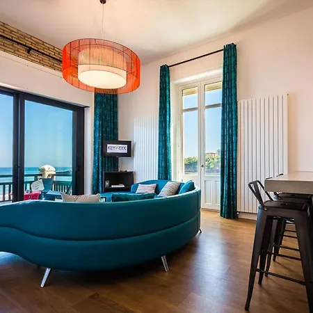 Miramar Keyweek With Terrace And Access To Pool In